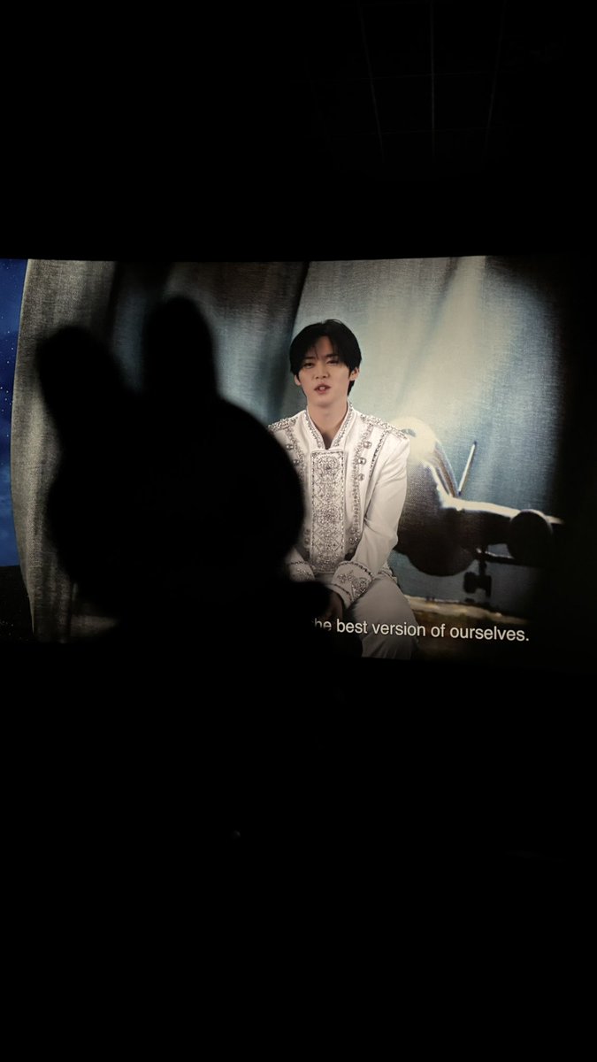 cassandoolset's tweet photo. @Stray_Kids Tysm Straykids. I cried so much, you saved my life❤️‍🩹 https://t.co/2j7TOsr4u2