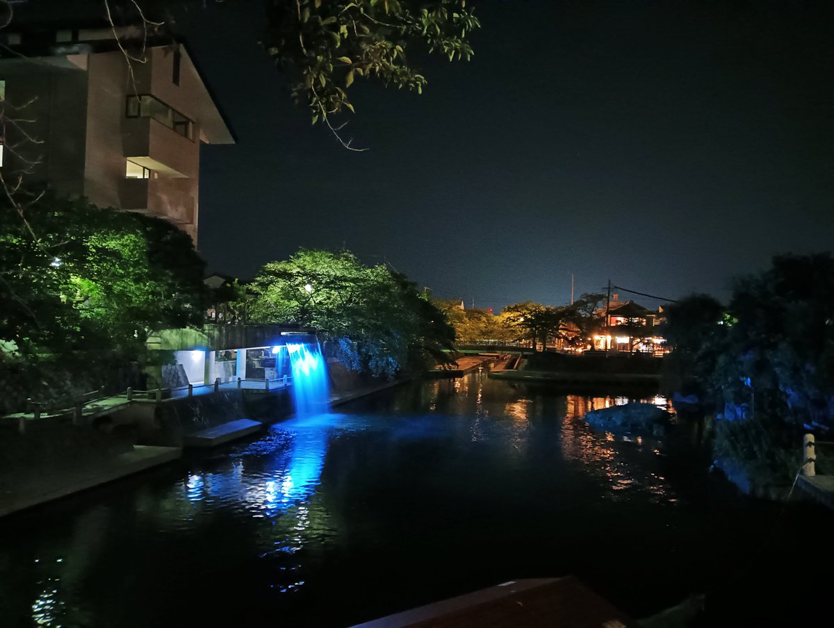 _ogaki_'s tweet photo. 水の中のぷよ
墨俣さくら会館
2月8日観劇

四季の広場
滝のトンネル
(ウォーターカーテン)
水門川
岐阜県大垣市

無観客上演
ぷよ！
龍神さま
④
@bunka_seed
@iroaki1015

#水の中のぷよ
#ぶんかのタネ
#四季の広場 https://t.co/Y2oX5xqWgO