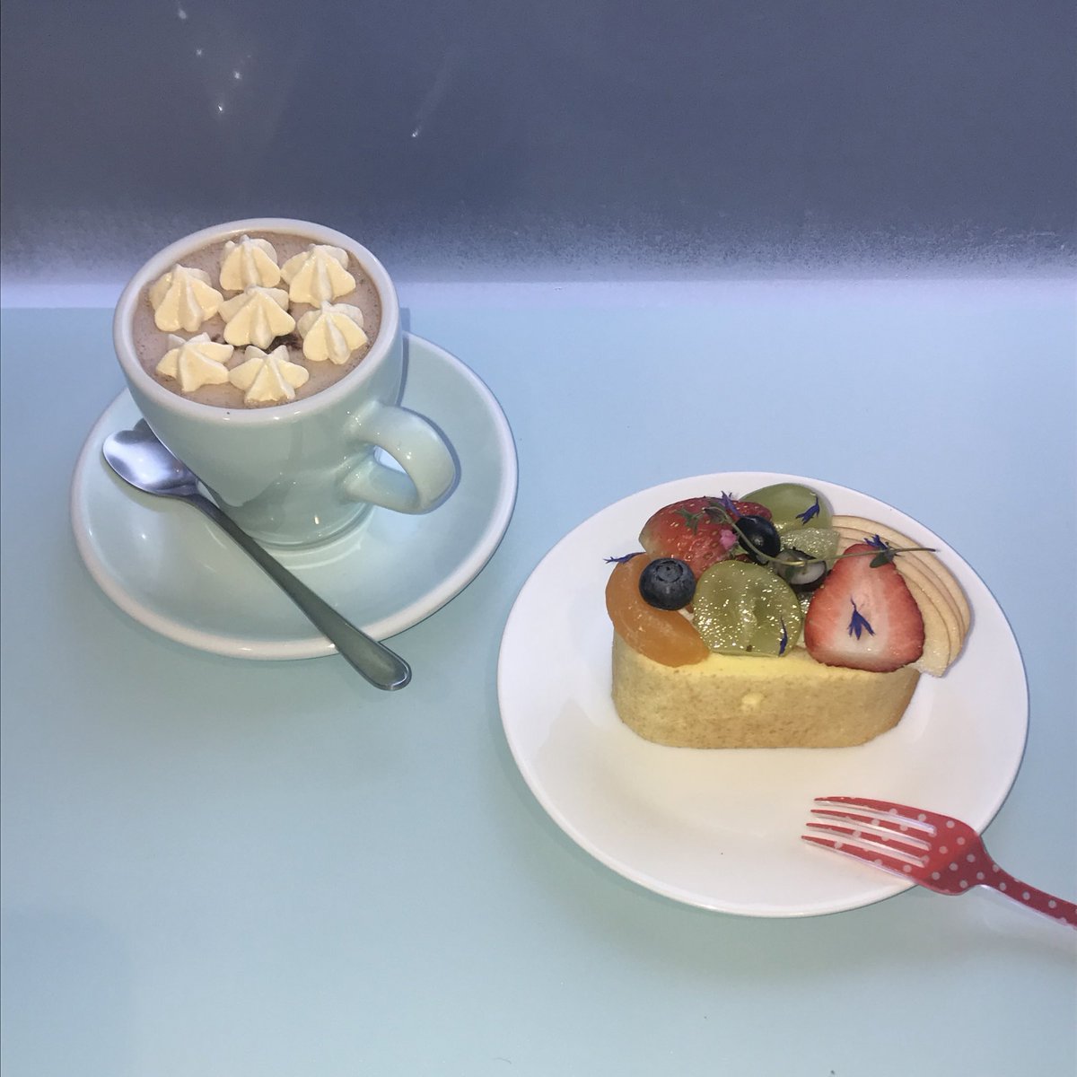 iheartoths's tweet photo. 홍대 연남 카페 🖇️ 소요하우스 
작지만 아주 아늑하고 따수운 카페... ☕️ https://t.co/2ZiVELTHgV