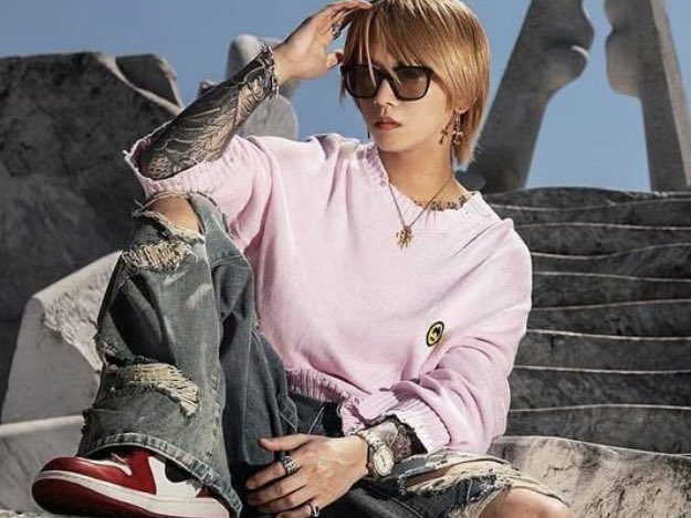 昼職ホス狂い tweet media