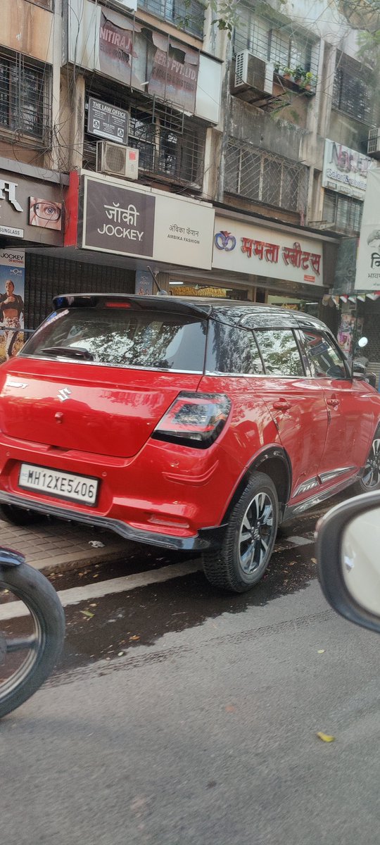 mrpatil's tweet photo. @PuneCityTraffic Parking on footpath. JM Road 08 Feb 26 8:45 AM. https://t.co/smb6qn6vpb