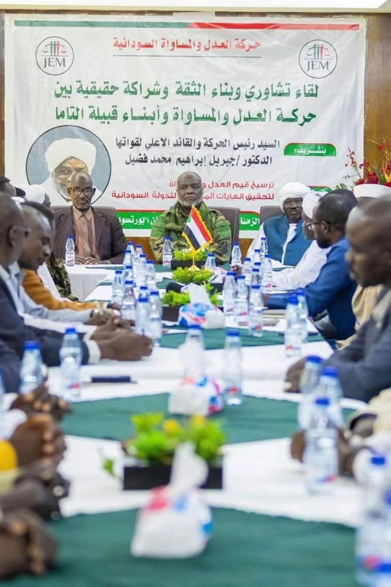 Click200444's tweet image. في ناس اكدو لي ان الناس دي حتندمج والمليشيا حقتهم دي ح تتحل وان كلهم على قلب رجل واحد