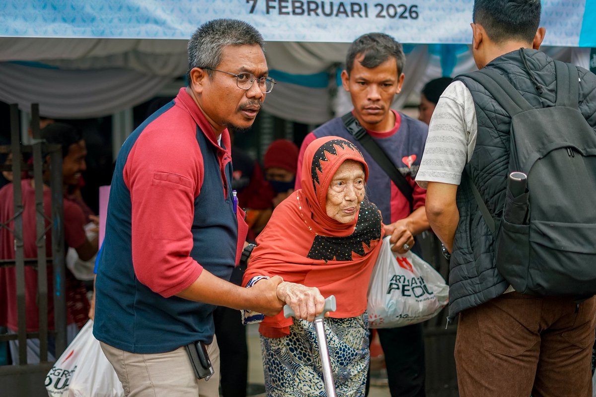 Artha Graha Peduli tweet media