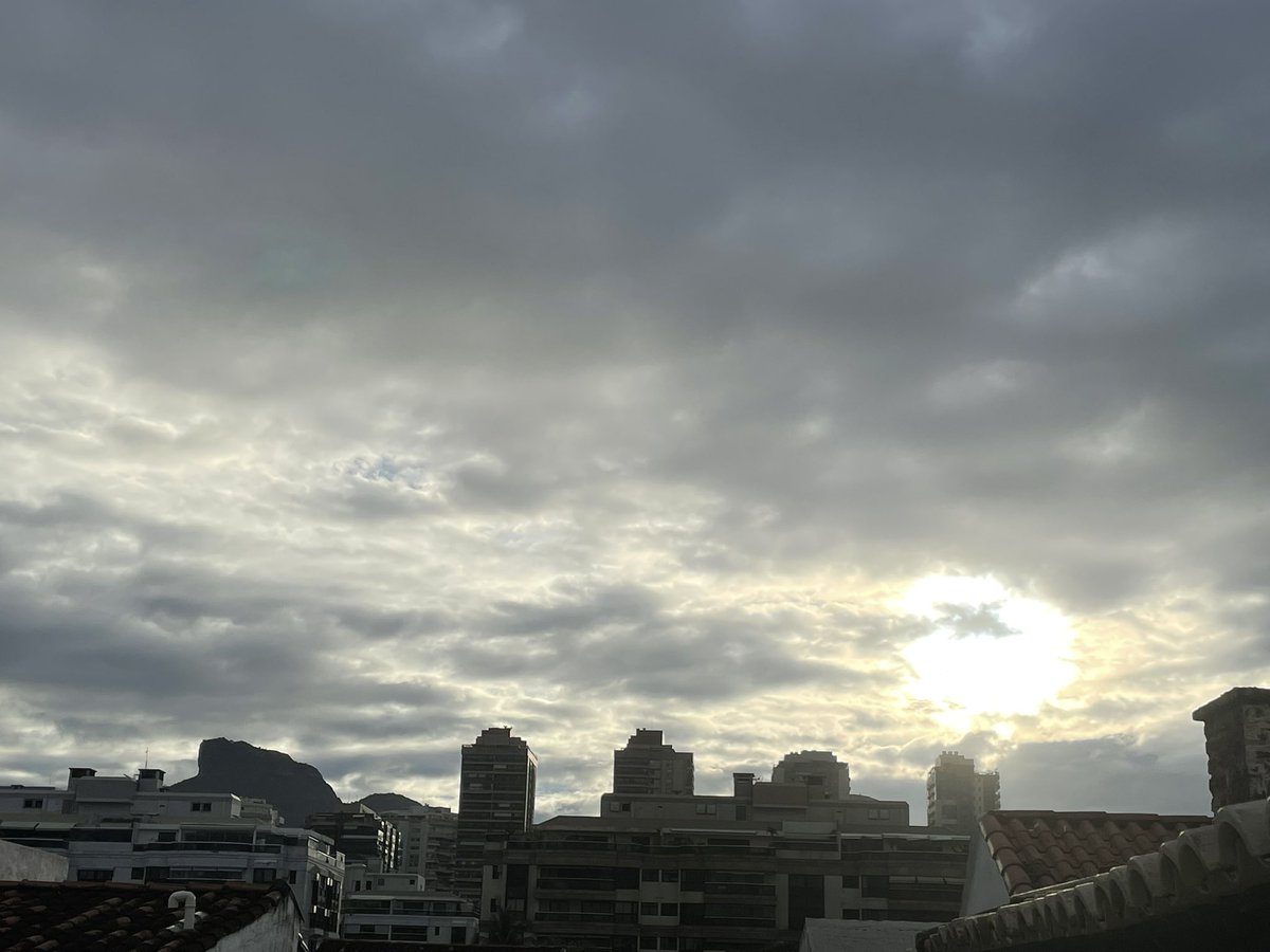 Reipell's tweet image. Bom dia, Esquerda!