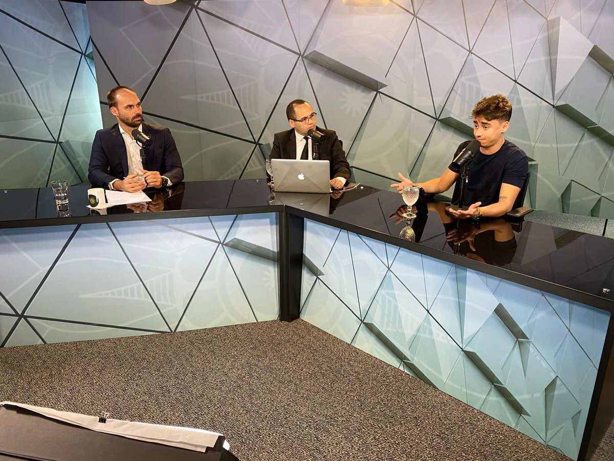 Allan Dos Santos tweet media