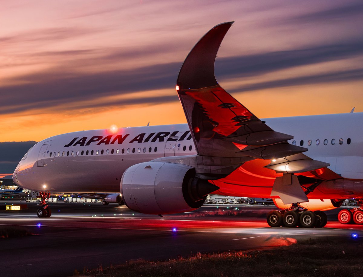 Big in Japan 🇯🇵

📸: Ivan Sushko / Airways         

#japanairlines #airbus #avgeek
