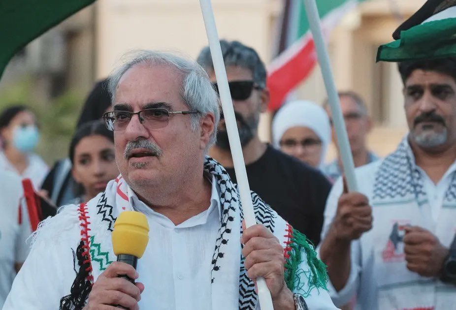 alijjawad's tweet photo. عندما يتحدث الأمين العام للأمم المتحدة والأزهر الشريف ووزراء خارجية عرب عن 'التواطؤ' تجاه ما يحدث في غزة، فلا يمكن تجريم مواطن لأنه استخدم ذات المصطلحات. العدالة تقتضي تبرئة #إبراهيم_شريف واحترام حق التعبير. #غزة #حرية_التعبير
#فلسطين_تستحق
#FreeSharif https://t.co/2PcG5gTI8m