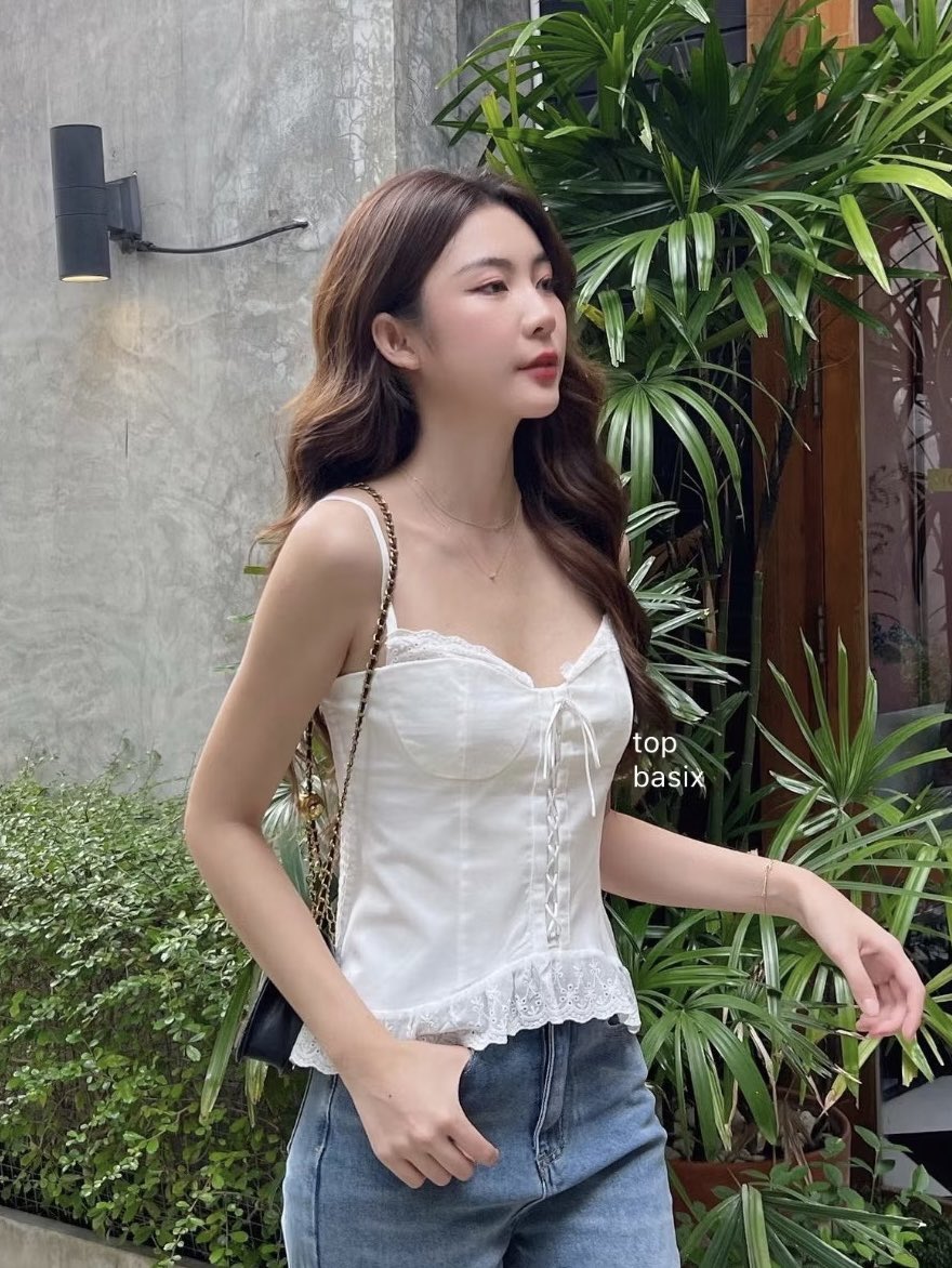 bbuknowmyline's tweet photo. 16. #topbasix รุ่น angel size s *อกขวา+ขอบเสื้อเปื้อน
180.- จาก 390
#ส่งต่อเสื้อผ้า #vghbkk #ส่งต่อstylist #เสื้อผ้ามือสองสภาพดี #โล๊ะตู้เสื้อผ้า #ส่งต่อcintage #ส่งต่อbeming #ส่งต่อvghbkk #rolliroo #uxryclub https://t.co/AltjA9X1VR