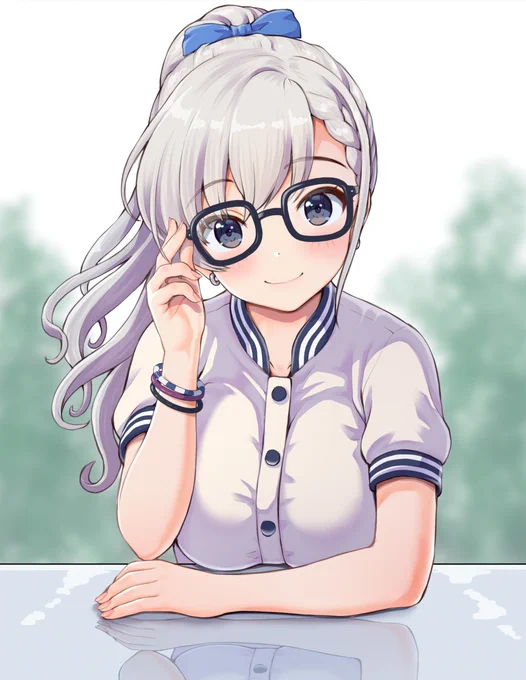 メガネポニテはーちゃん(再掲) なーちゃんはロング、はーちゃんはまとめた髪型が見たいと思ってしまう