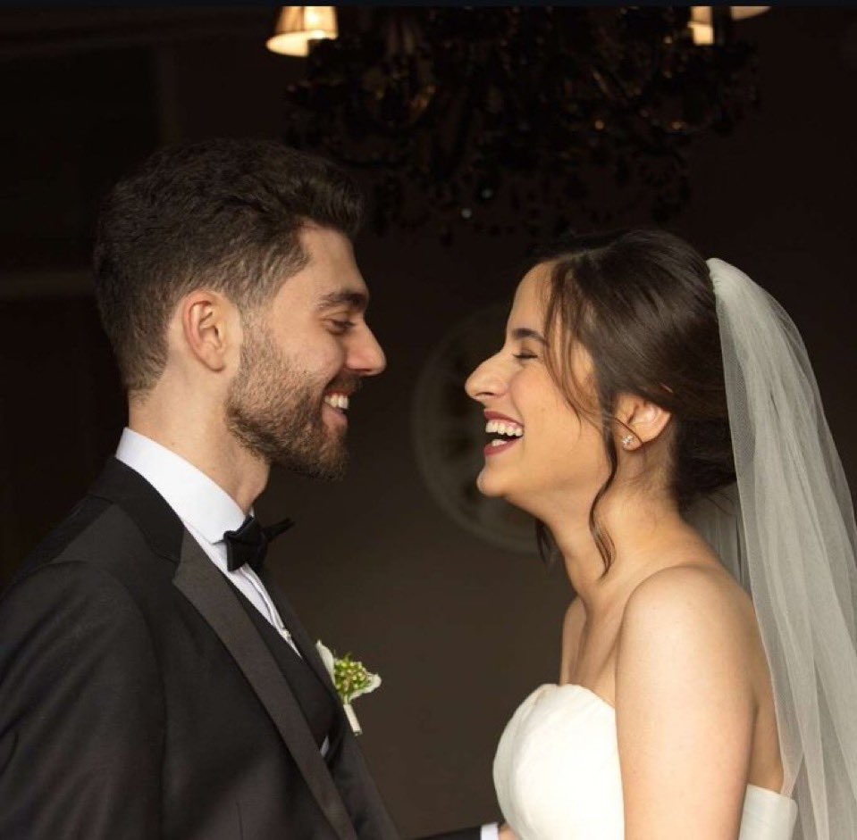 rose | زن زندگی آزادی tweet media