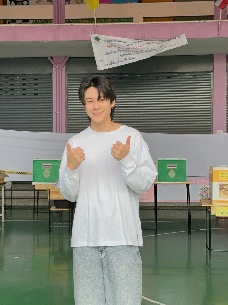 พี่เช่ ✅
พี่เติ้ด ✅
นจก ✅
เลือกตั้งครบ สุดยอดมาก ใช้สิทธิ์ใช้เสียงของตัวเอง 👏

#XXSIVK #PorscheSivakorn 
#ThirdLapat 
#JackieJackrin 
#เลือกตั้ง69