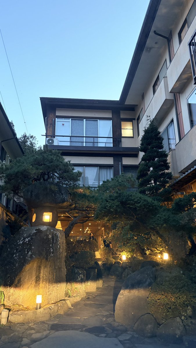 sungoi_peter's tweet photo. 週末念願の信州上田・別所温泉に♨️

宿泊した「南條旅館」さんや夜食事をした「桂」さんはじめ、出会った皆さん本当に人が温かく素敵な町でした☕️

また町の至る所に愛染ちゃんのパネルやコラボ商品が！
誕生してからまもなく1年、町の皆さんに浸透し愛されていました！
#ぽか活
#別所温泉
#別所愛染 https://t.co/6V0dOEpxkL