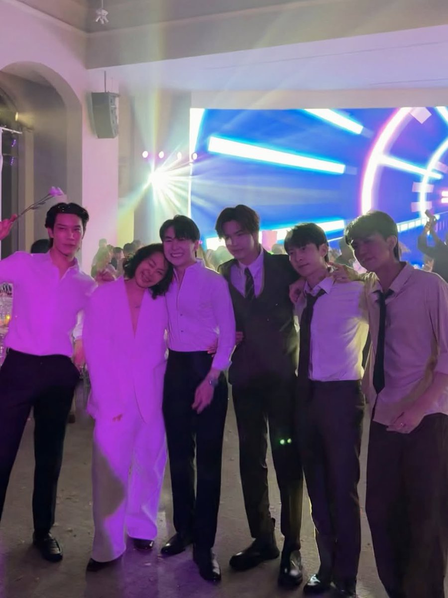 โตกันจนเห็นภาพนี้แล้วหรอเนี่ยย เติบโตกันมาอย่างดีเลย🫳🏻🥹✨🥂