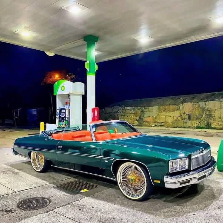 75 Caprice

This is a true donk.