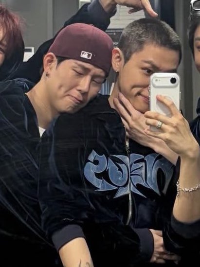 remember when jooheon said he loves kyun like a younger brother more than anyone…