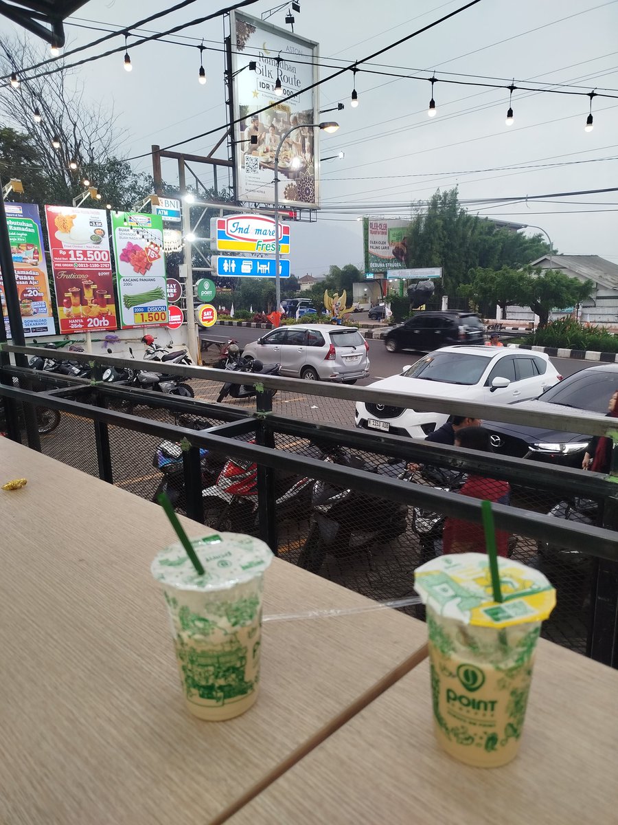 Kocengpasss tweet media