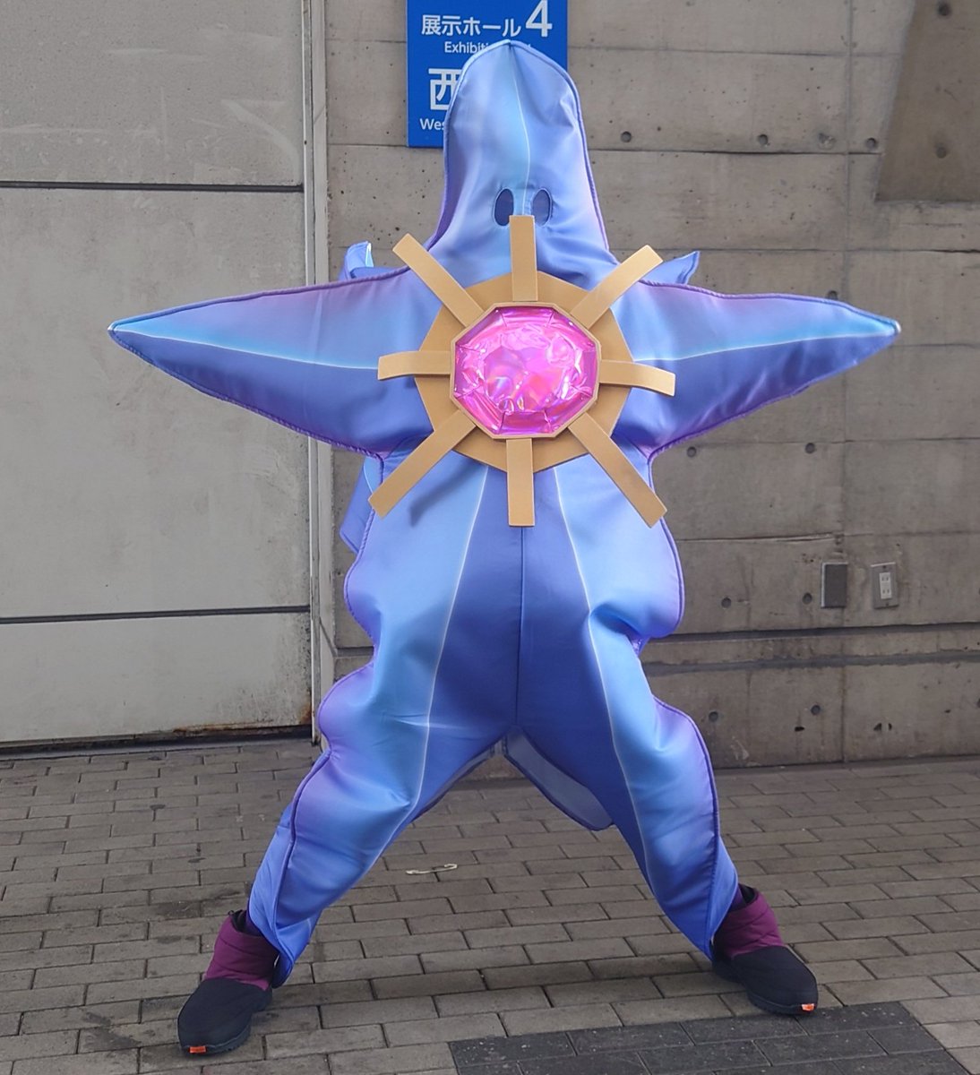#WF2026W
MINAMOTOさんのデータ展示に出展したので憧れのワンフェス初参加しました！
目当てはそれだったんですけど自分の好きなウルトラマンをテーマにした開催だったので沢山の怪獣やウルトラマンの造形物を見れたしカッコいいゼロツーのガワコスを拝見出来たしメガスターミーに威嚇されました