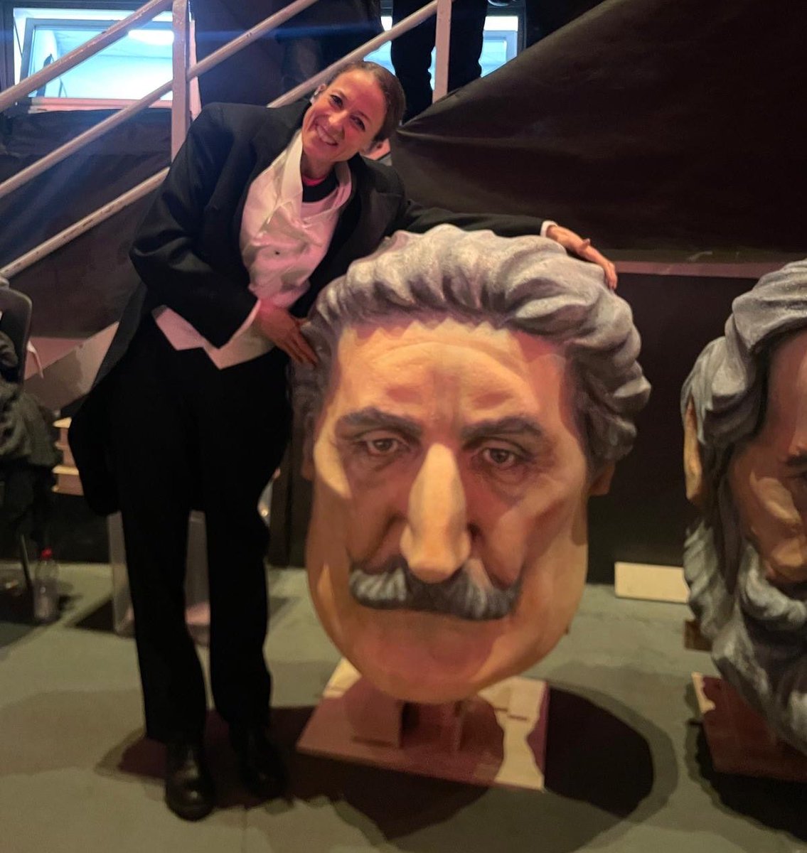 So che avete riso moltissimo alle mie spalle e che ho stimolato la vostra creatività nel creare meme (bravi!), ma volevo dirvi che ci ho messo tutta me stessa, che ho imparato a non prendermi troppo sul serio e che è stato bellissimo! Evviva!