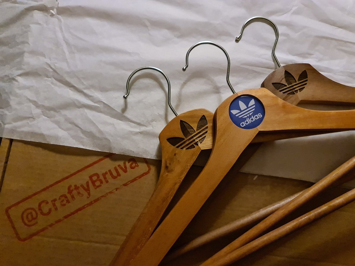 Giveaway

To win three double-sided hangers, of which two are laser-etched and one features a silicone bubble

Just follow <a href="/The_Dassler/">The Dassler</a> and <a href="/CraftyBruva/">@CraftyBruva</a> 

Then, retweet this tweet

Open worldwide. Winner picked at 7pm tonight

Good luck!
