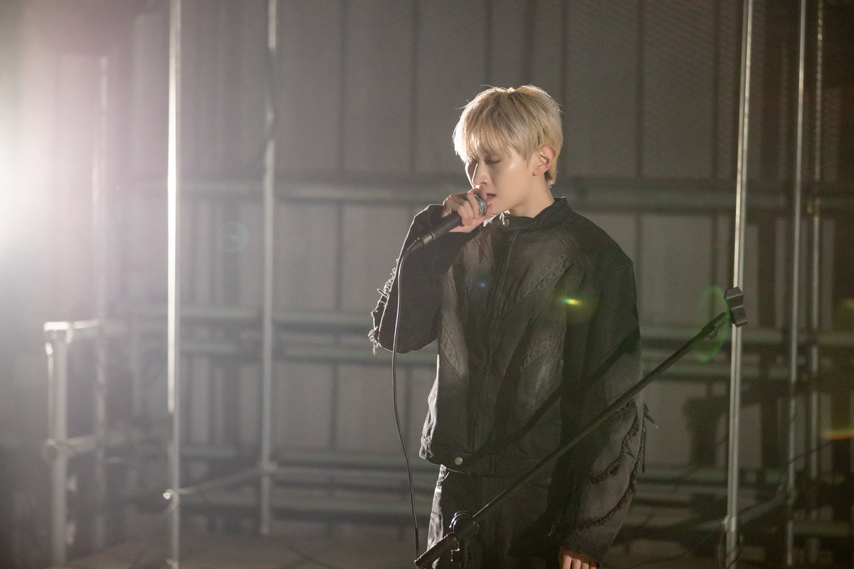 [📷]

샤 (SYA) 'STAY' Live Clip Behind Photo

#샤 #SYA
#블리처스 #BLITZERS 
#23시24분