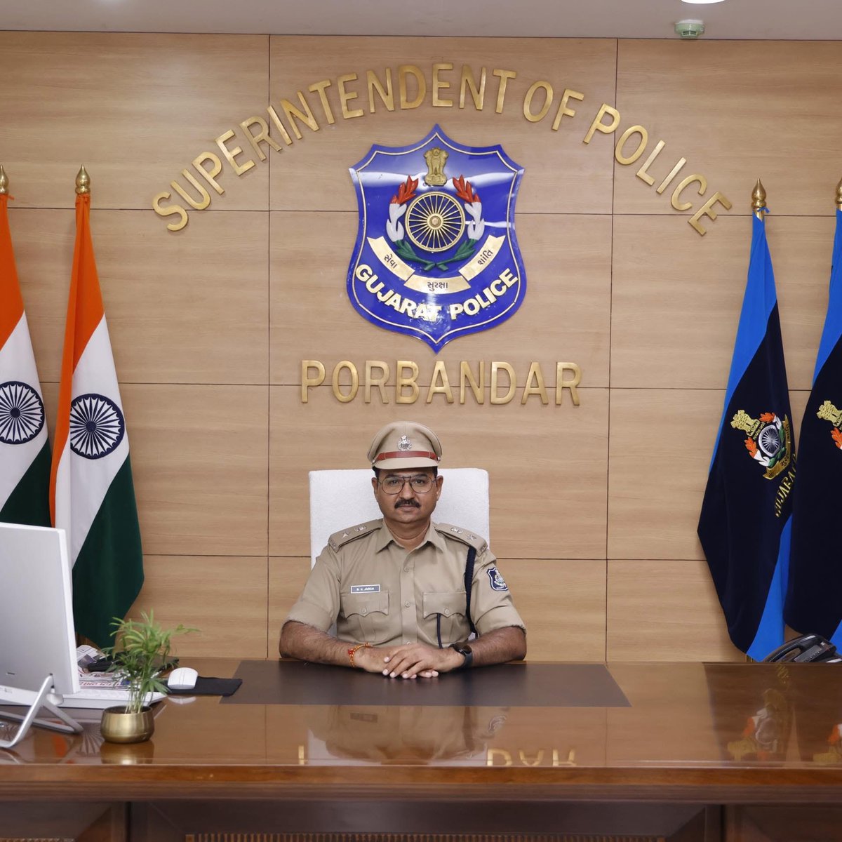 પોરબંદર જિલ્લા ની શાંતિ, સુરક્ષા અને સલામતી માટે સદાય તત્પર એવા જિલ્લા ના sp સાહેબ શ્રી ભગીરથ સિંહ જાડેજા ને જન્મદિવસની હાર્દિક શુભકામનાઓ.
  
ઈશ્વર આપને સ્વસ્થ, સુદીર્ઘ અને યશસ્વી જીવન પ્રદાન કરે એવી પ્રાર્થના.

<a href="/SP_Porbandar/">SP Porbandar</a> 

#spporbandar #police