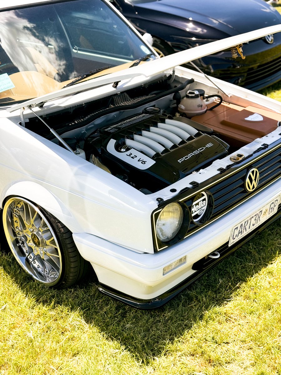 OtsileJK's tweet image. How about we squeeze a 3.2L V6 engine in a Volkswagen CITI Golf? 😭😭😭

There are a lot of insane builds at Camp Fest!

#vdublove #campfest #sacampfest