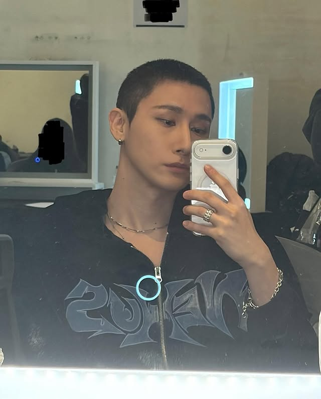 IM_NaverDaum's tweet photo. Changkyun IG post📸

🔗https://t.co/EV9lBeFgvI

@imteamim
#IM #아이엠 💜🌹 https://t.co/R4HZSJcUYG