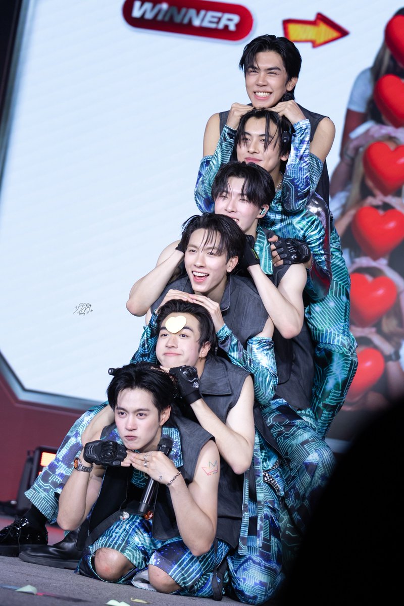 ไอ่พวกก้อน 🥺

#PROXIE1stFANCONinTPE 
#PROXIEth
