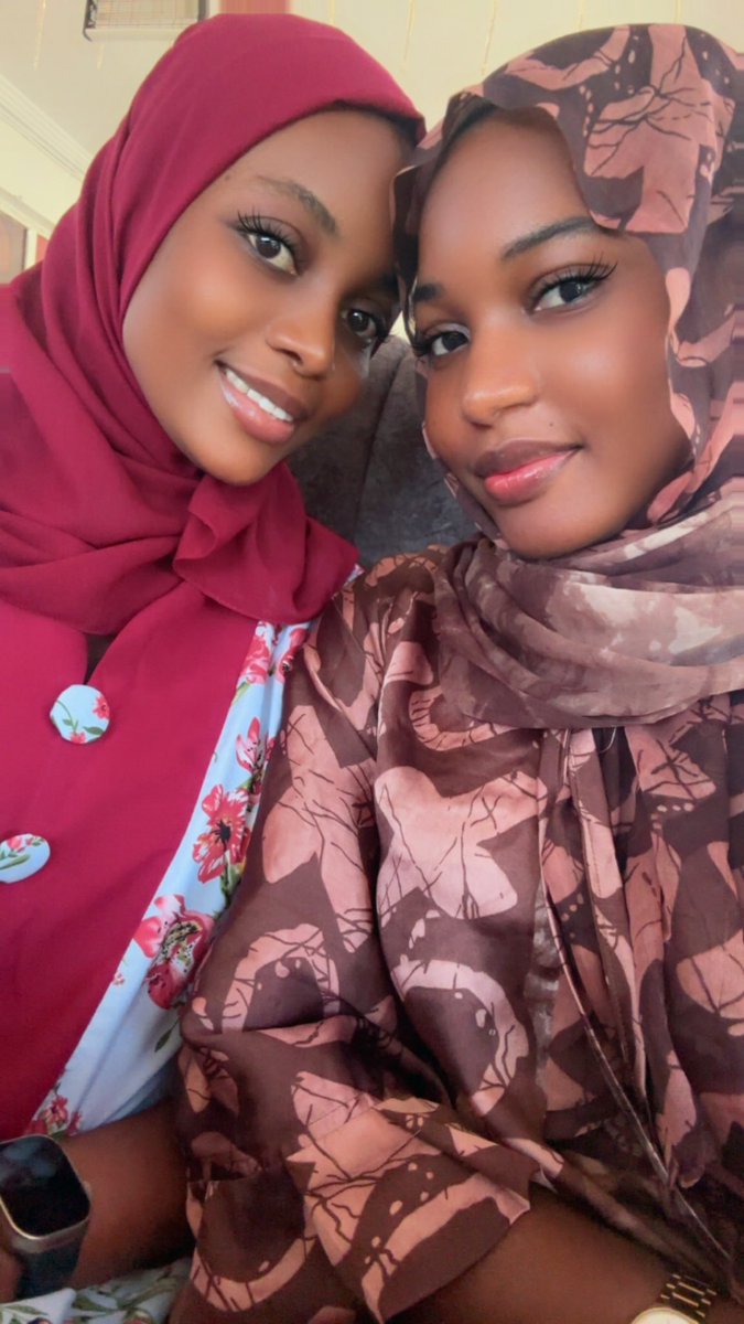 munieeyyyyy's tweet photo. Is this a safe space🌸 https://t.co/h0B3468m3z
