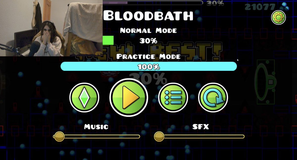 ItsLuuHaruno's tweet photo. me after getting my first progress from 0 on bloodbath omg (my first ever extreme demon) https://t.co/7Lz4Ggg2cL