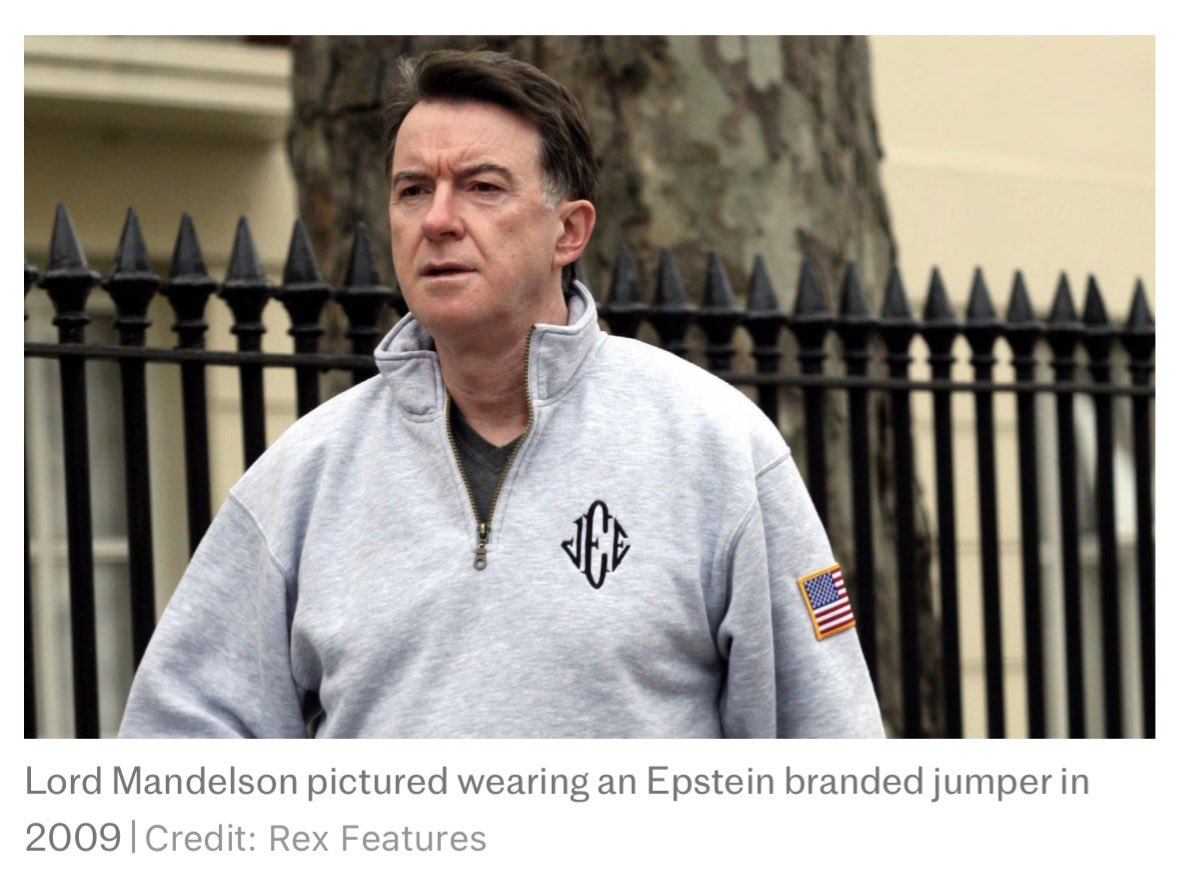 TheProjectUnity's tweet image. Peter Mandelson wearing a Jeffrey Epstein–branded jumper in 2009 - after Epstein’s 2008 conviction.

This man just nuked Starmers UK Government. 

No coming back from this one.