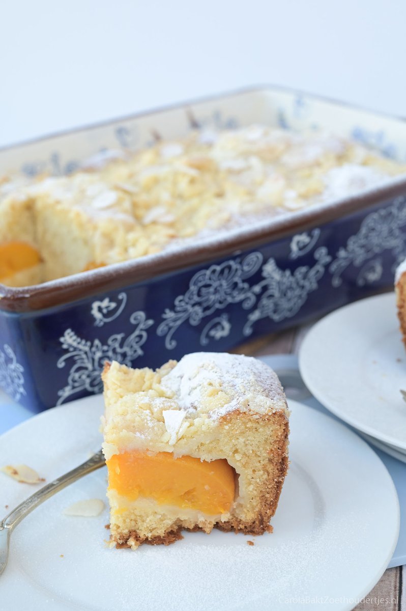 Misschien heb je de ingrediënten al in huis en zit je over een uur met een stukje in de zon! carolabaktzoethoudertjes.nl/post/abrikozen…