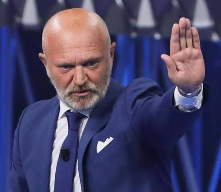 MichelaMeloni1's tweet photo. È grazie alle cagate che posta contro la sinistra, che gli ha permesso di ottenere un posto a Sanremo, non certo per il suo "talento".
A Carlo Conti è stato imposto questo personaggio e lui si è abbassato ai loro voleri.
Conti non sta facendo certo una gran bella figura. 

#Pucci https://t.co/q7WHaCRVZB