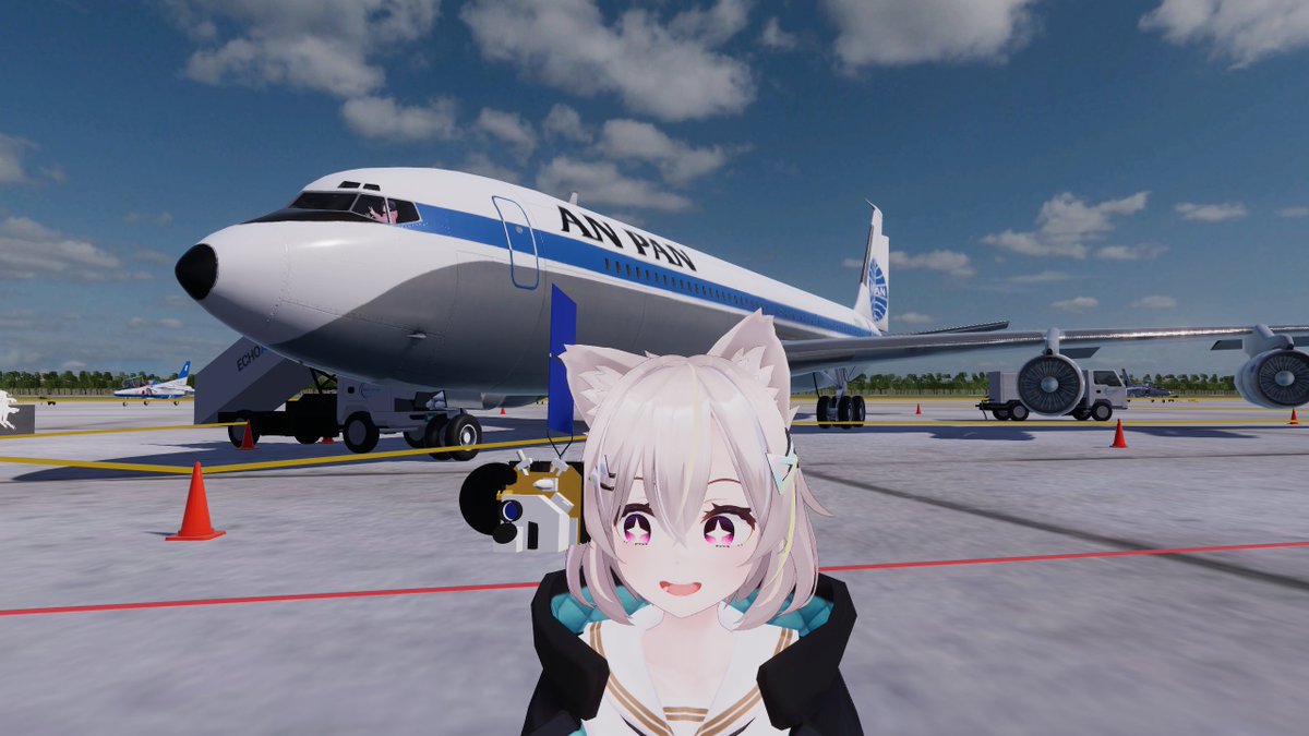 こちらは地上展示中のパンナム風707 機内に入ることも出来ました