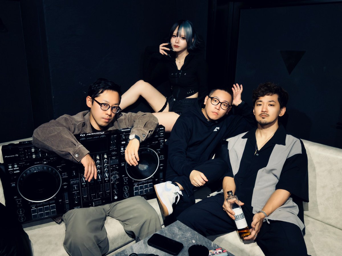 お待たせしました！
次回開催日程が決まりした！
3月29日(日)
15:00〜21:00
BLACK BOX（静岡市葵区紺屋町12-1 5F）
にて開催となります！
詳細は追って発表します！
#歌踊好Re #静岡 #アニクラ

🔥レギュラーメンバー🔥
<a href="/cocopepe_32/">ココチ「ん」🌸🎹✨</a> 
<a href="/genkai_me/">Mち</a> 
<a href="/apache_msy/">APACHE 【アパッチ】</a> 
<a href="/CHAOS_YUSUKE/">YUSUKE</a> 
よろしくお願いします🫶