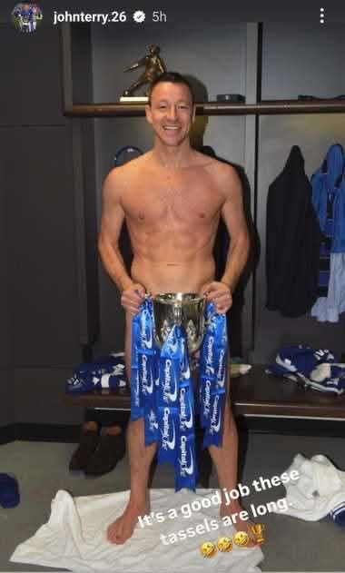 ATNY_Boss's tweet photo. @JohnTerry26 Is this not John Terry talking plenty about Arsenal Carabao win celebration against Chelshit, celebrating the same cup naked? https://t.co/YxT4BMQ2LX