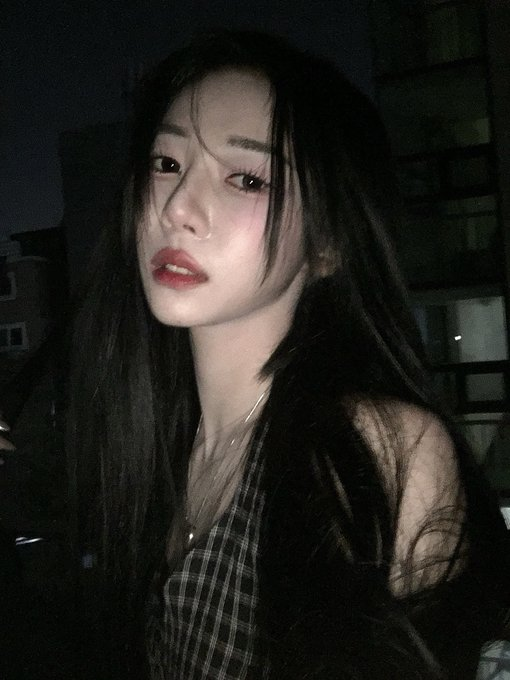 sodasource's tweet photo. instagram update 🍒

#트리플에스 #tripleS #서다현 #SeoDaHyun #다현 #DaHyun #소다도도걸 https://t.co/Mu7oqDfxIa