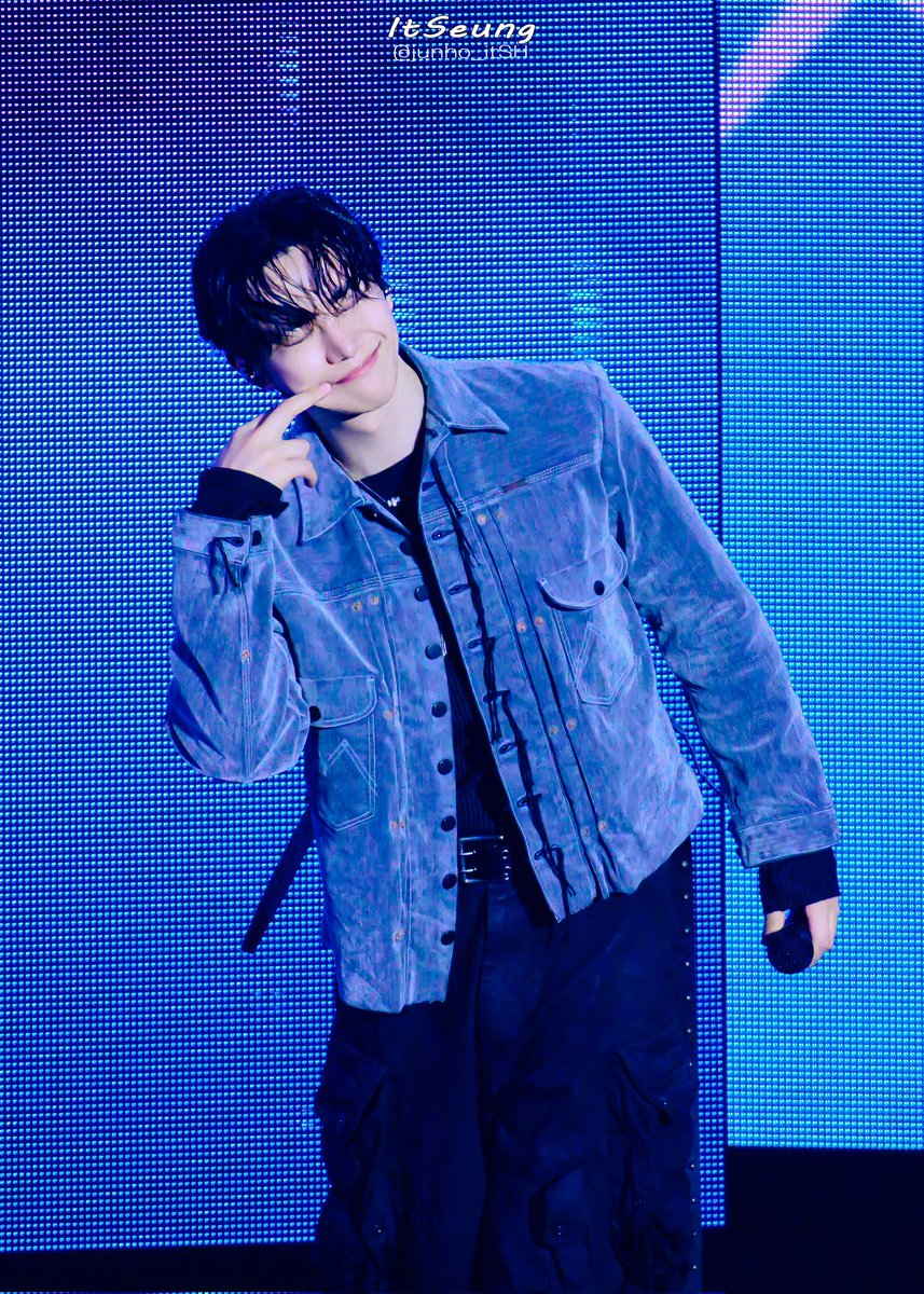 딜레이스트리밍보니까 더 보고싶누
선물가득받아서 행복해ㅠ
이렇게 팬들사랑 찐으로 표현하는데 어떻게 몰라🥹🥹
이준호 팬이라 참 다행이야💛
#이준호 #LEEJUNHO
#STUNNINGUS