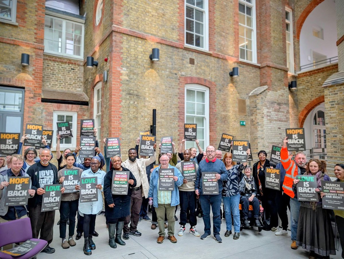 Theo Michael 🌹🐝💙🇨🇾 tweet media