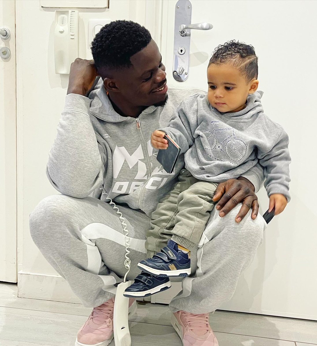 Freezy Macbones official tweet media