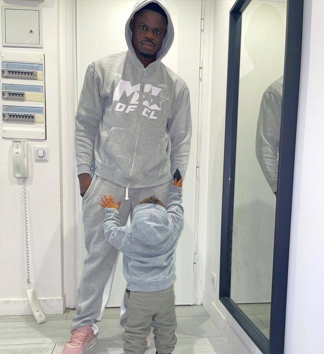 Freezy Macbones official tweet media