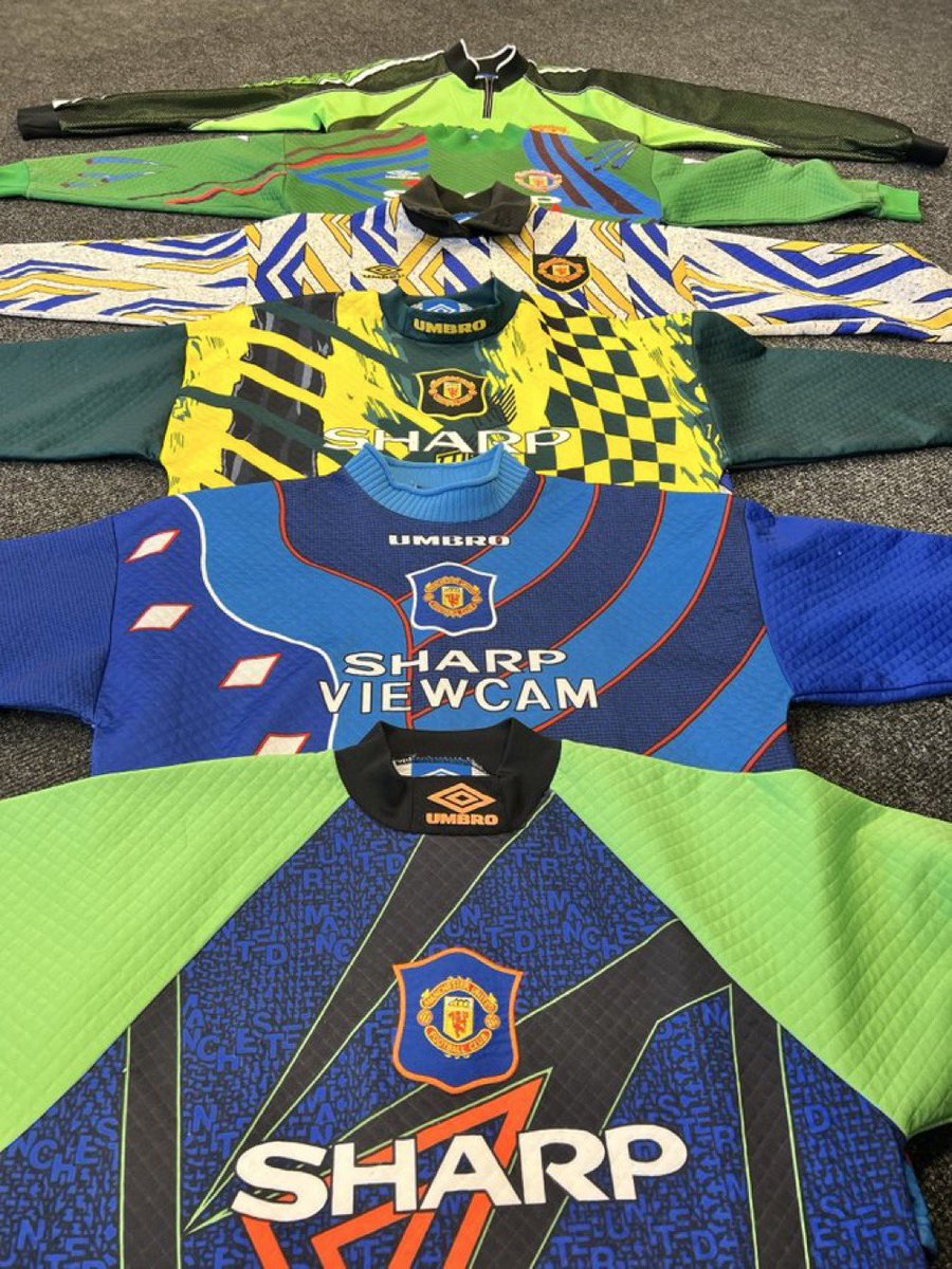 90s Goalkeeper Shirts were just better…