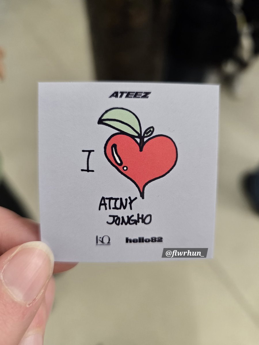 flwrhun_'s tweet photo. thank you for the amazing popup experience in Berlin!💖 @hello82official

#ATEEZ_POPUP #hello82 #82giveaway https://t.co/jcjjQoQA95
