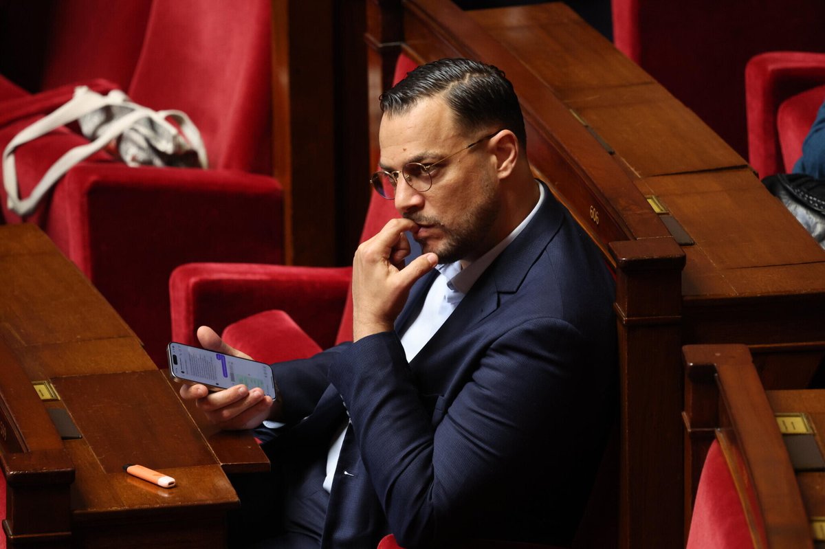 Sébastien Delogu, candidat LFI aux municipales à Marseille, entendu aujourd'hui dans une enquête sur des échanges avec un trafiquant de drogues.

Des messages entre un homme interpellé sur un point de «deal» et le candidat auraient été découverts

➡️ l.leparisien.fr/zHwx