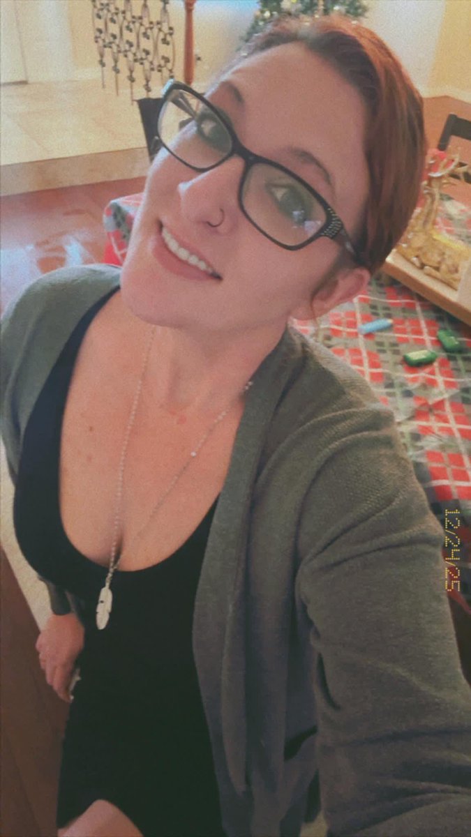 _JJones's tweet image. just wanna take some time to thank ya &amp;amp; let you know just how you make me proud the good times make up for the bad ones i see you tryin', and i don't know how🤎