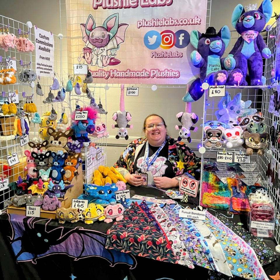 Plushie Labs tweet media