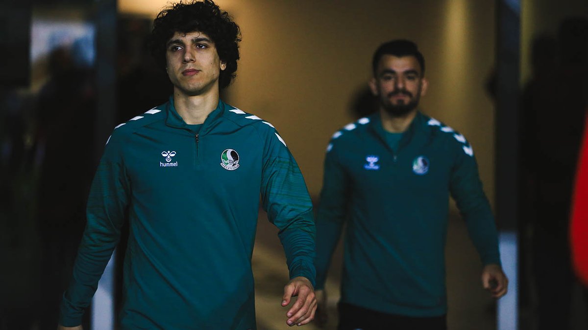 🚨 Sakaryaspor, ara transfer döneminde yaptığı hamlelerle Transfermarkt’taki kadro değerini 10.35 milyon Euro’ya yükseltti. 

📈 Bu dikkat çekici artış, yeşil-siyahlıları 2025-26 Trendyol 1. Lig kadro değerleri sıralamasında 5. sıraya taşıdı. Yeşil-siyahlılar, Ağustos ayında