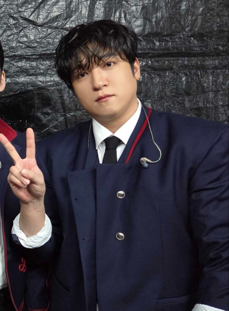 왜케 뚱- 하게 있어ㅋㅋㅋㅋㅋㅋㅋㅌㅋㅋ
야야.. 니 머선 고민있나ㅜ