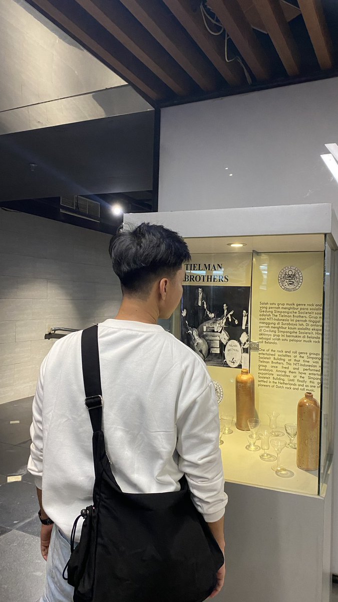 DitoRBree's tweet image. surabaya anyone?