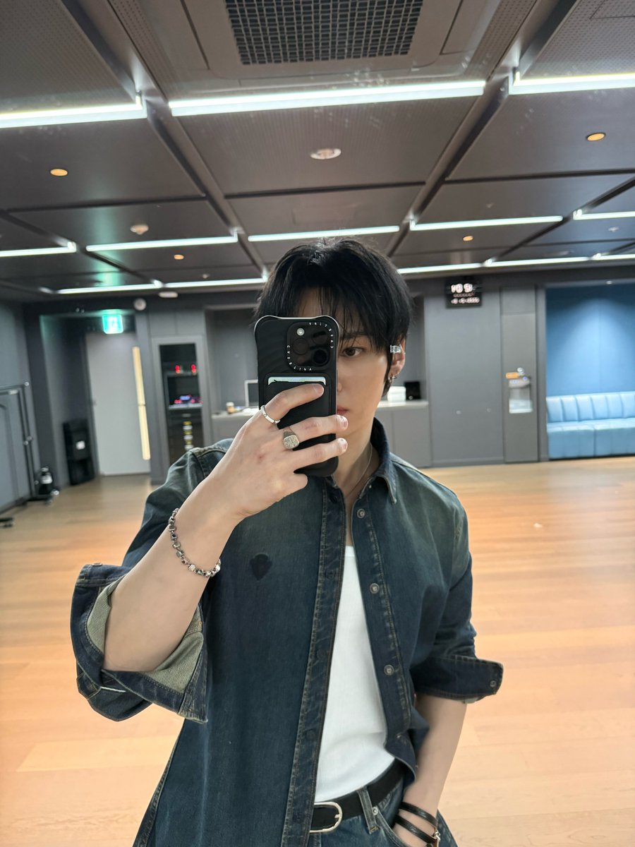 마리.. tweet media